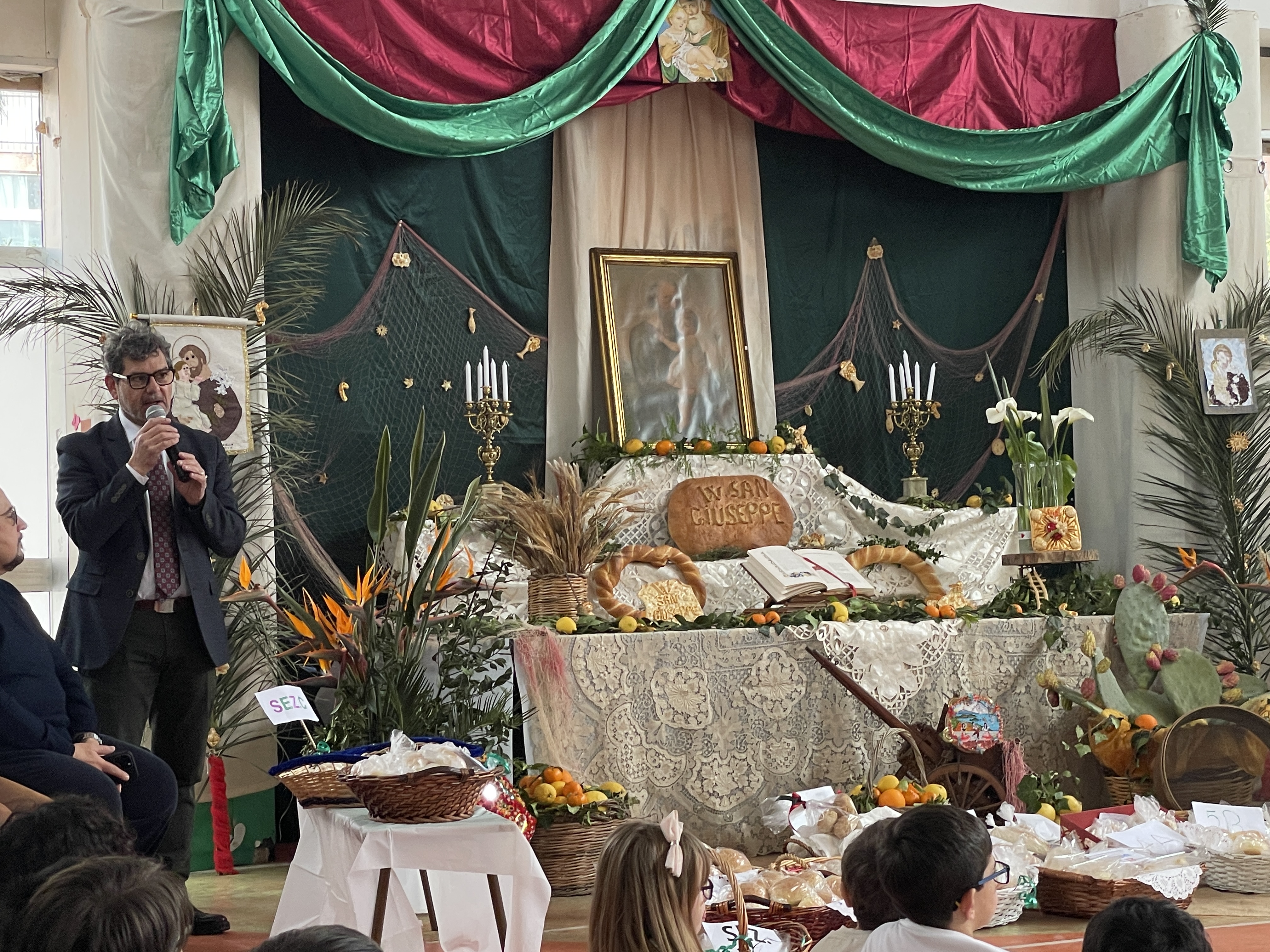 Le radici del cuore: al Plesso Girgenti trionfa l'identità e la tradizione di San Giuseppe